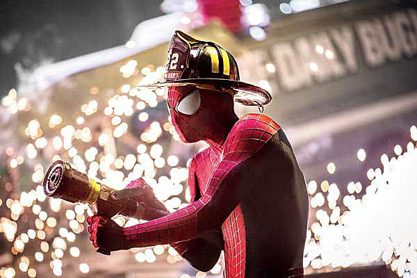The Amazing Spider-Man 2 Photo Fireman The Amazing Spider-Man 2 Photo