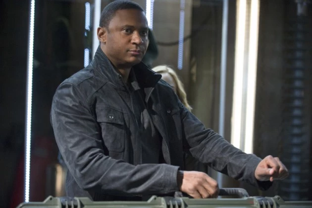 Arrow The Promise Preview Photos Deathstroke Arrow The Promise Preview Photos Deathstroke