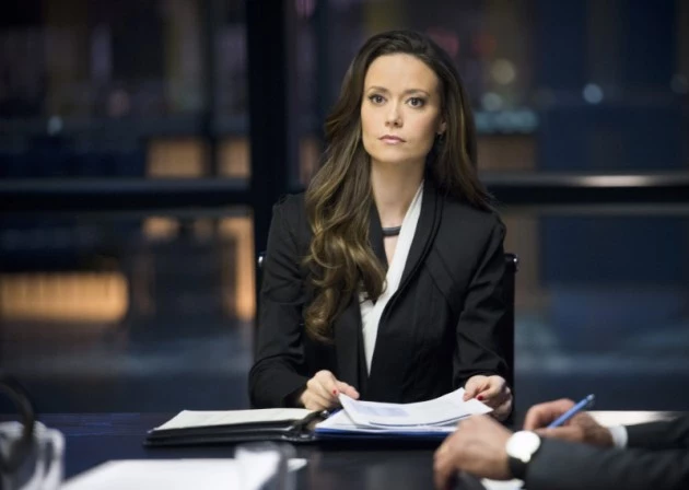 Arrow Deathstroke Photos Slade Summer Glau Arrow Deathstroke Photos Slade Summer Glau