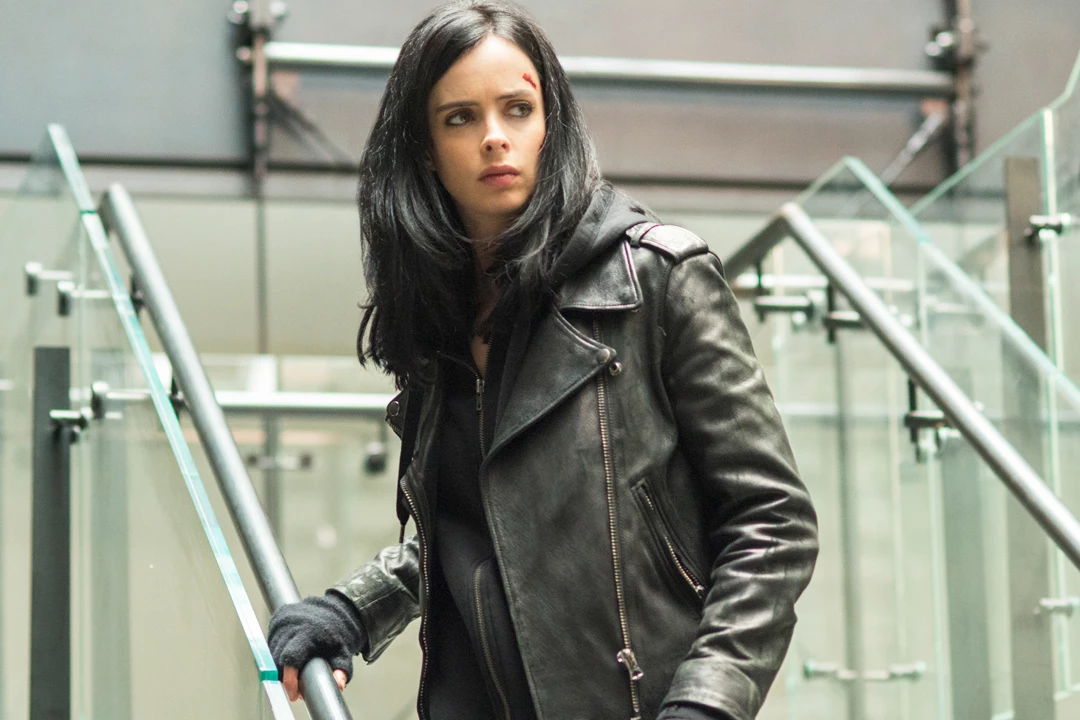 Here's Why 'Jessica Jones' Only Wore One (Iconic) Outfi...